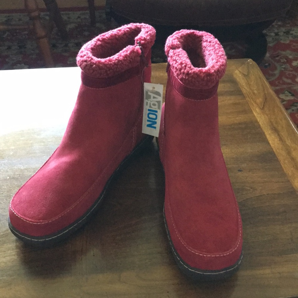 Suede, lined, ankle boots.